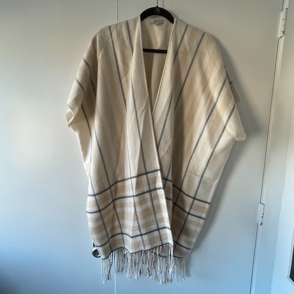 Ivory Loft Plaid Shawl Wrap - Picture 3 of 11